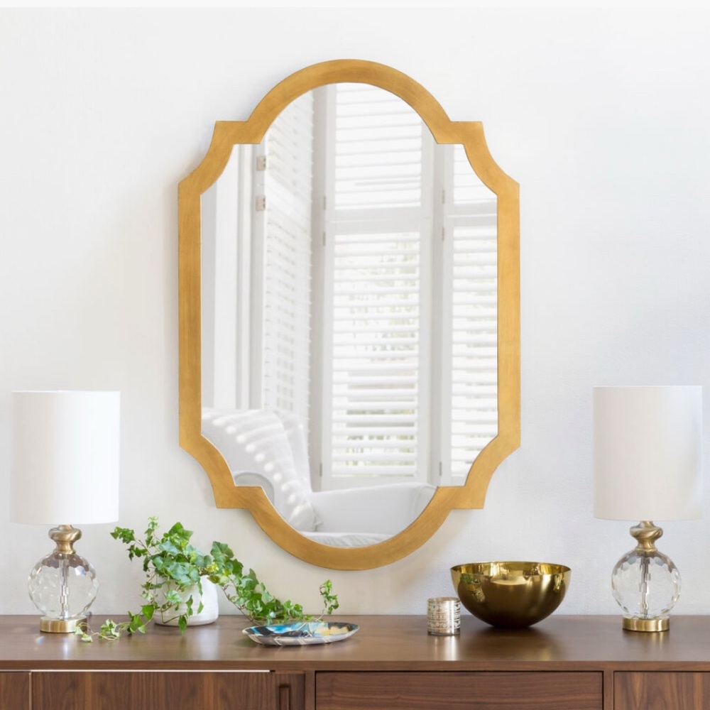 Elegant Gold Wall Mirror